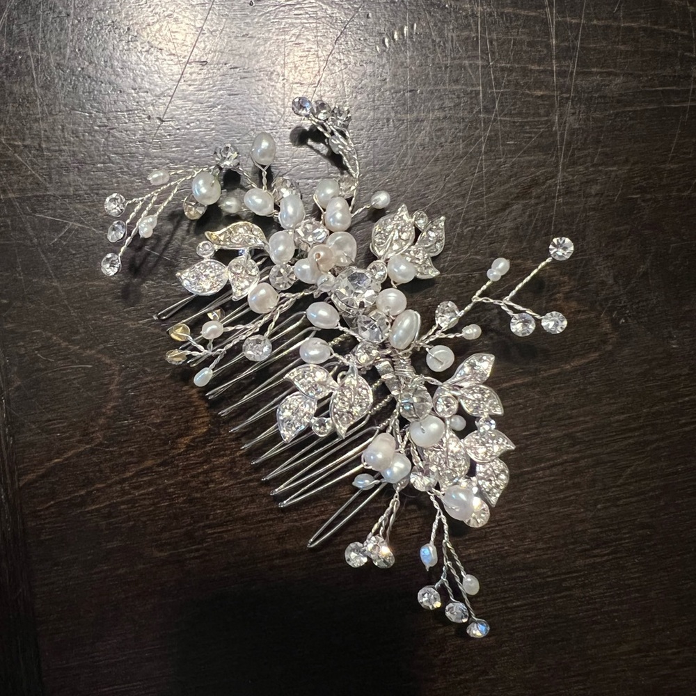 Castle Couture bridal hair barrette